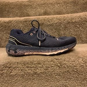 Women’s Under Armour sneakers size 10